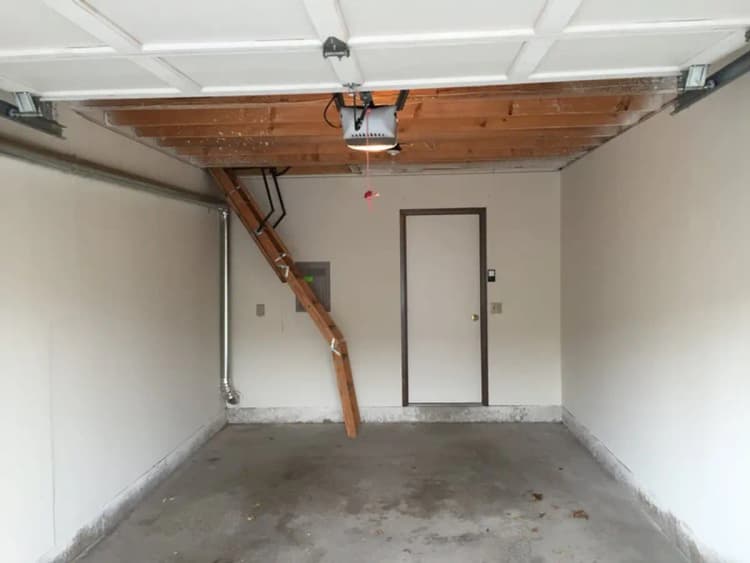 Greendale apartments for rent - image - Lower+Garage.jpeg