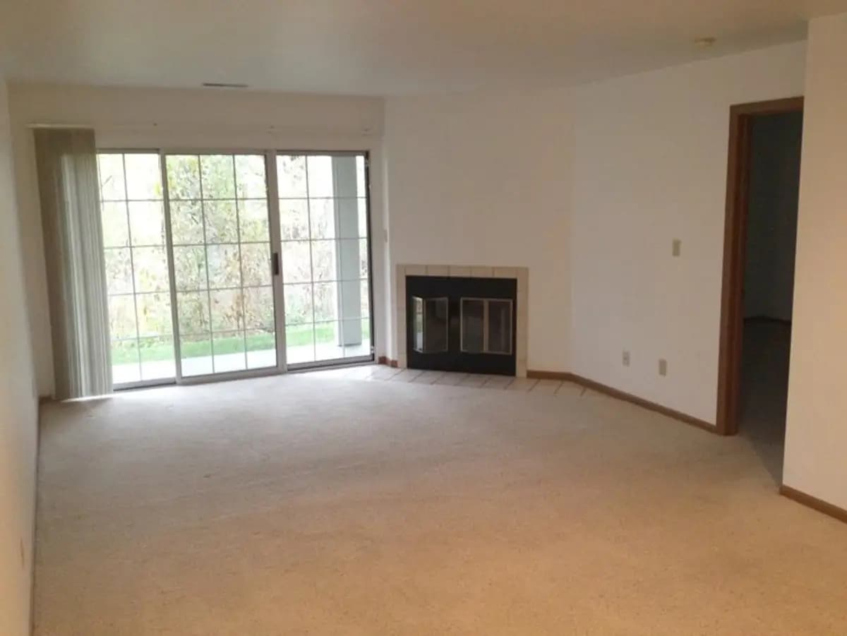 Greendale apartments for rent - Property image - Dale Creek Apartments - 3