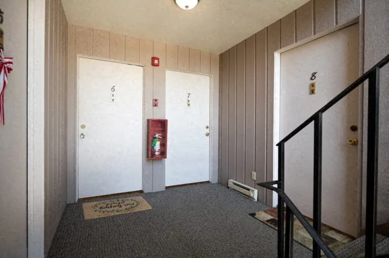 undefined apartments for rent - image - CollegeSquare-CommonHallway-WimmerCommunities--min.jpg
