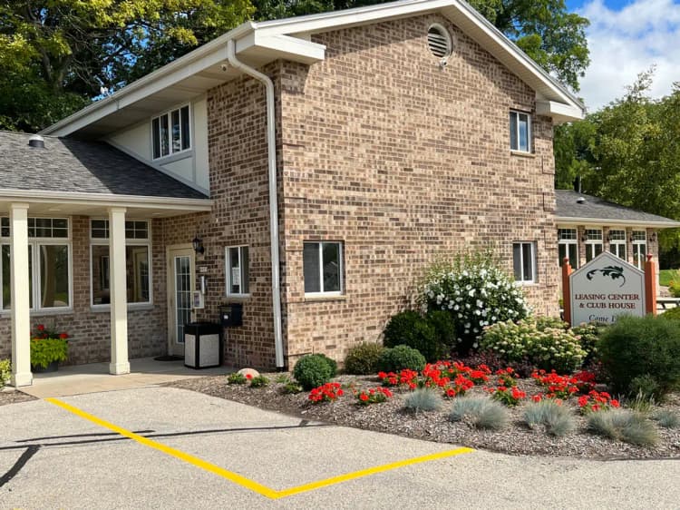 undefined apartments for rent - image - vip-leasing-office-1-24_orig.jpg